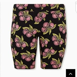 🆕️🍒 BETSEY JOHNSON + TORRID CHERRY BIKE SHORTS 🍒
